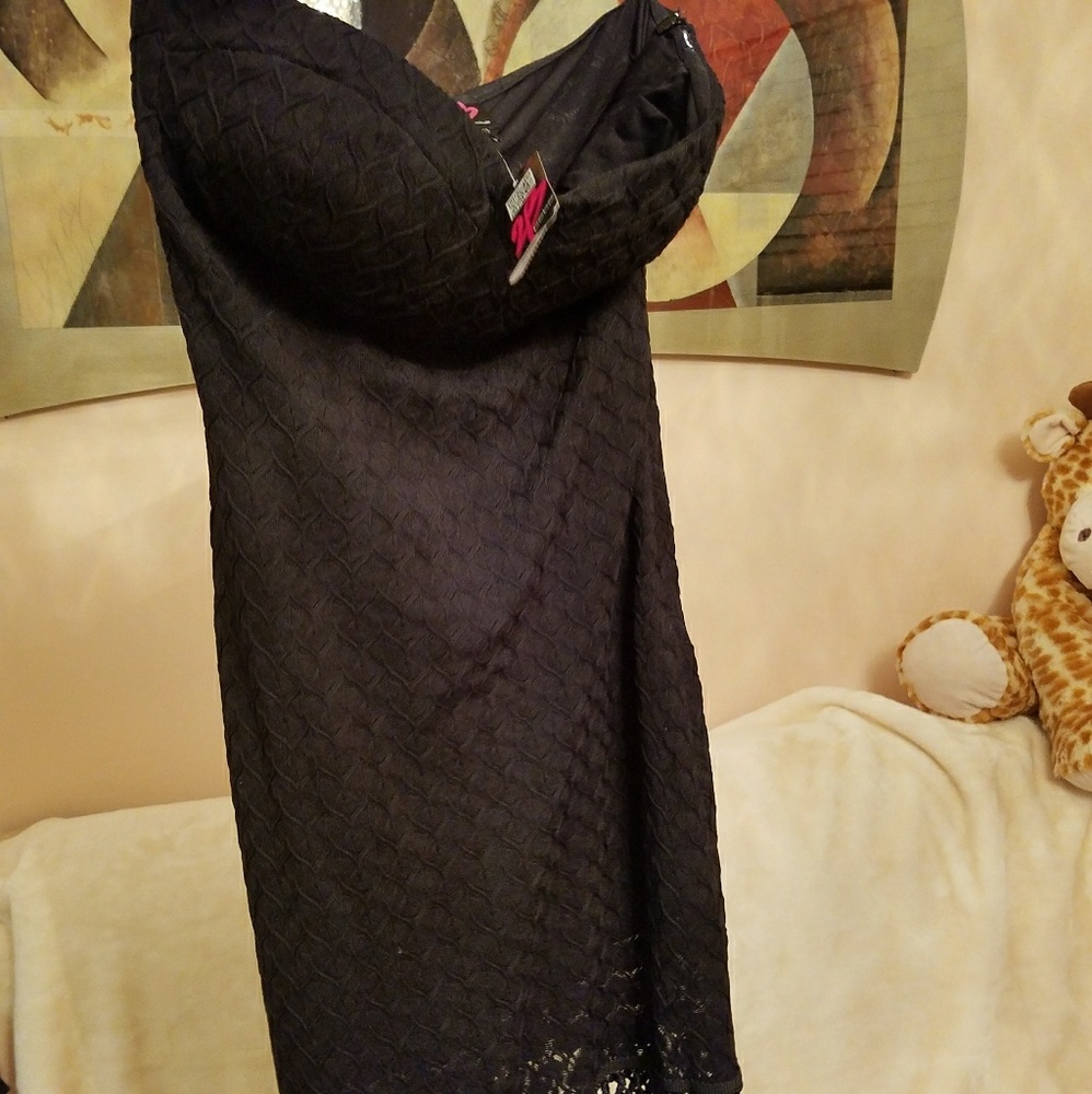 Cute black Bebe dress Tags Attached